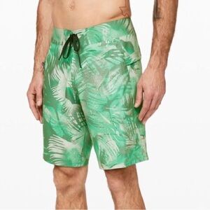 Lululemon Current State Board Short 9" Beach Botanical Multi vacation cruise